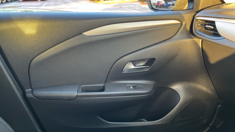 Vauxhall Corsa 1.2 SE 5dr Petrol Hatchback